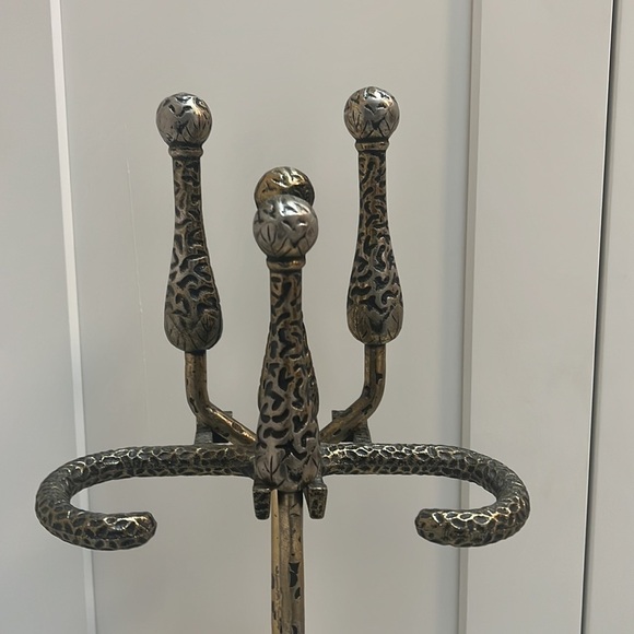 Vintage Adams Company Iowa Goldtone and Black Fireplace Tool Set - Picture 3 of 16